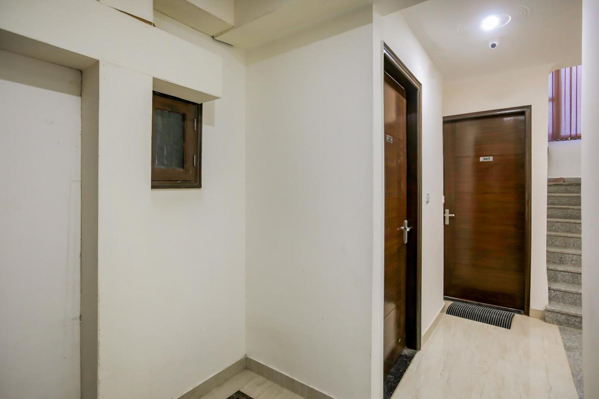 Hotel O Mahipalpur Extension Near Airport Nova Deli Exterior foto